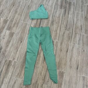 SET Active Green One-Shoulder Sports Bra and Leggings Set